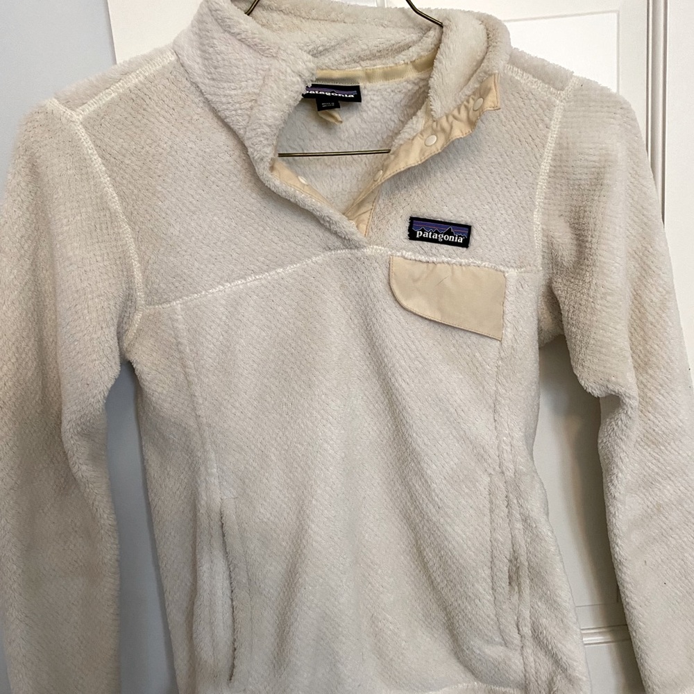 White Patagonia pullover